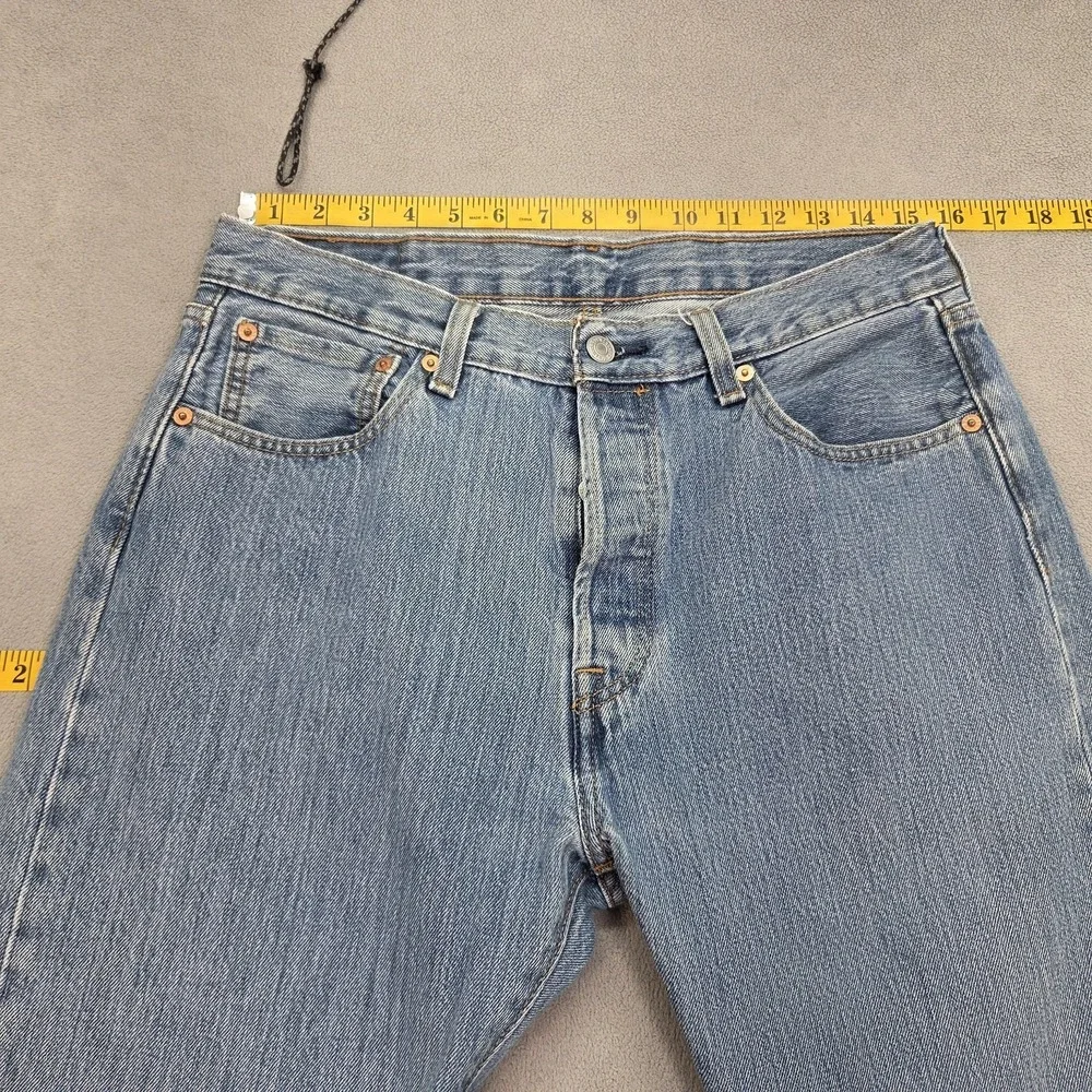 Levis 501 Jeans Mens‎ Light Wash Blue Straight Button Fly Faded Denim Fits 30x27